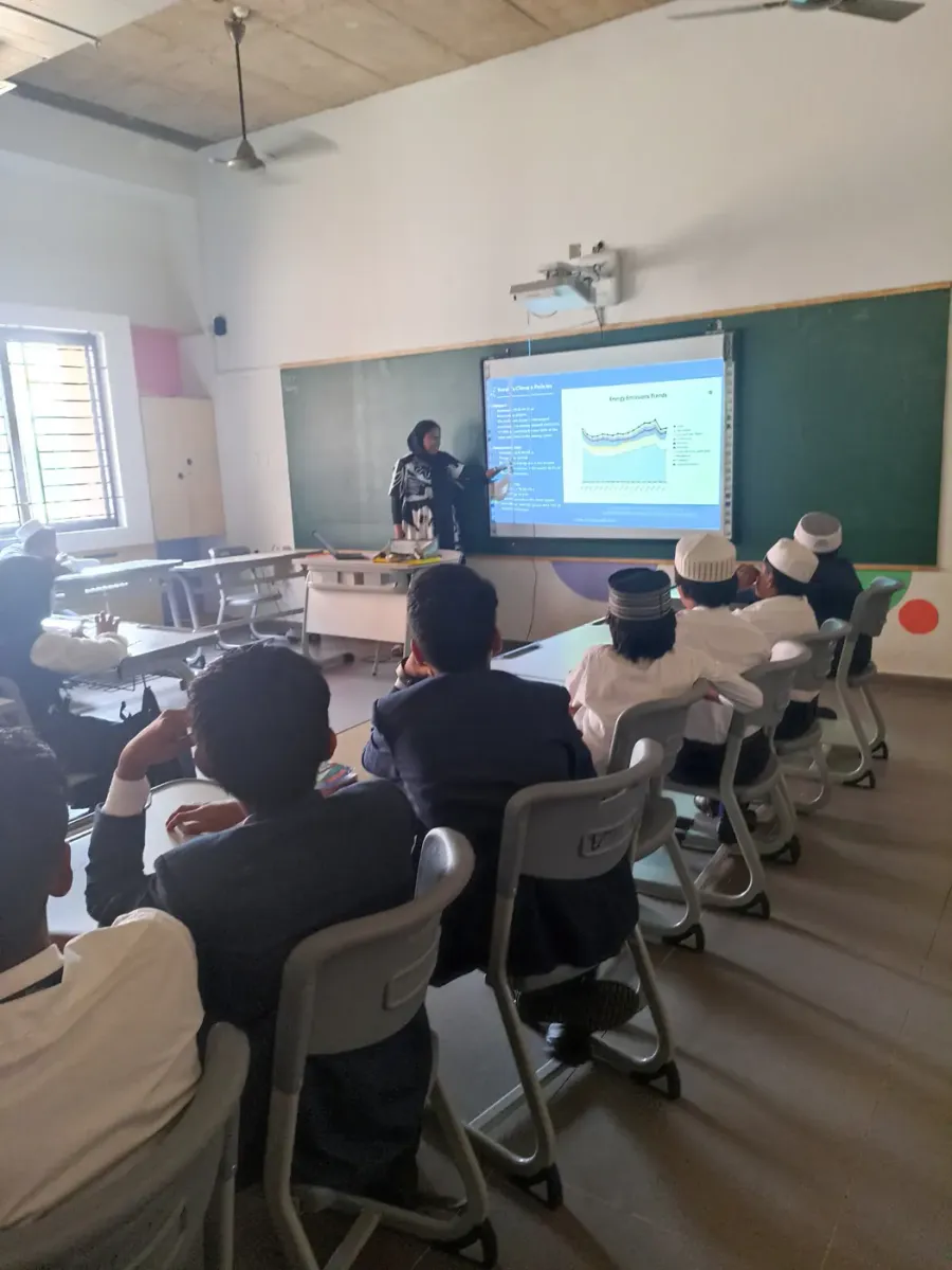 Students in a classroom in India during a session.